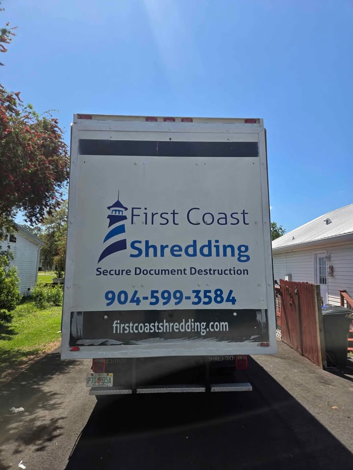 2007 International 4400 Shred-Tech MDS-35GT